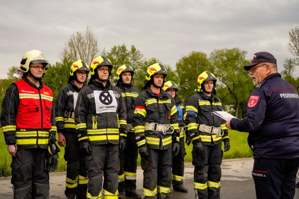 Branddienst-Leistungsprüfung in Silber erstklassig bestanden!